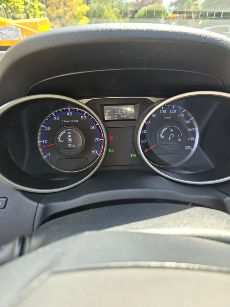 Hyundai IX35, снимка 14 - Автомобили и джипове - 52460174