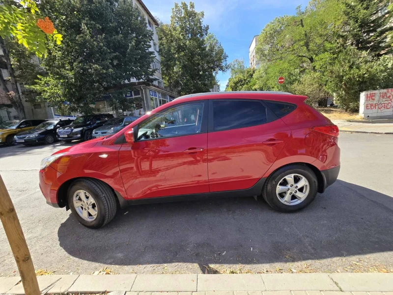 Hyundai IX35, снимка 4 - Автомобили и джипове - 52460174