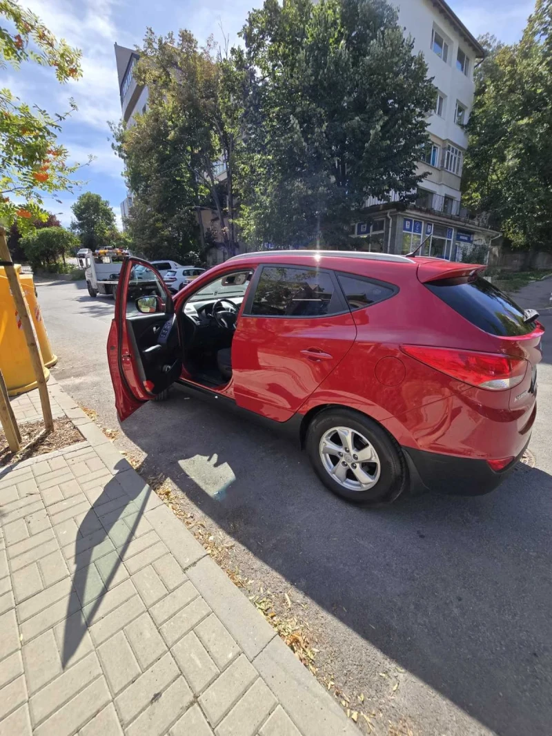 Hyundai IX35, снимка 6 - Автомобили и джипове - 52460174