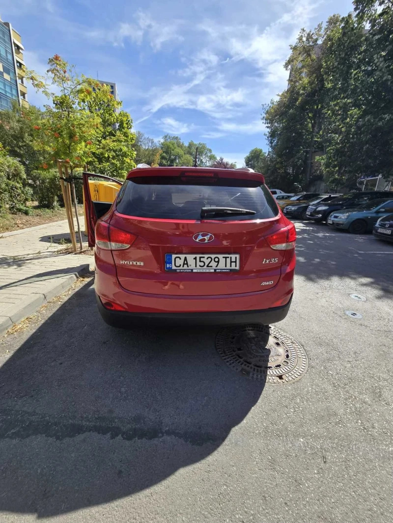 Hyundai IX35, снимка 7 - Автомобили и джипове - 52460174