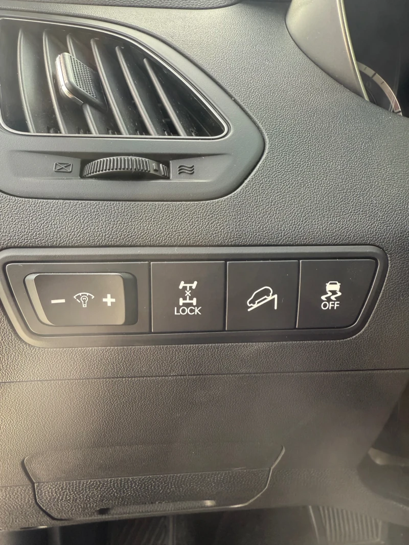 Hyundai IX35, снимка 12 - Автомобили и джипове - 52319977