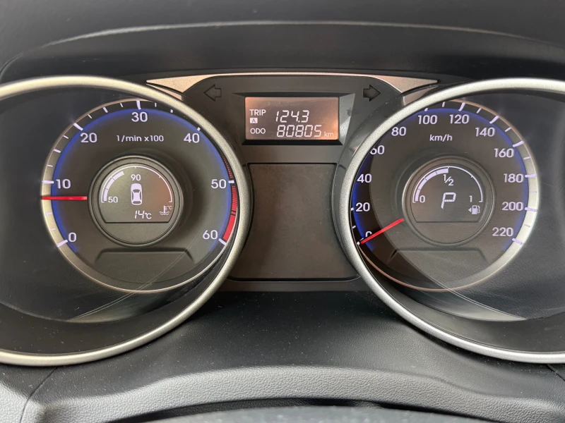 Hyundai IX35, снимка 10 - Автомобили и джипове - 52319977