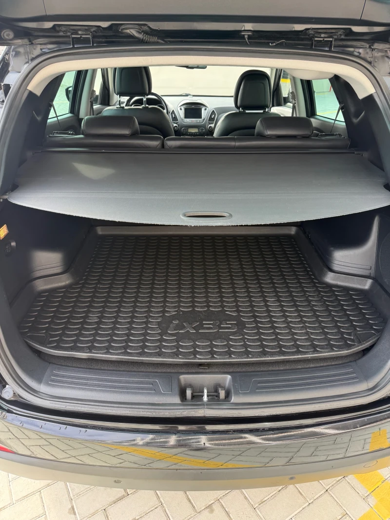 Hyundai IX35, снимка 11 - Автомобили и джипове - 52319977