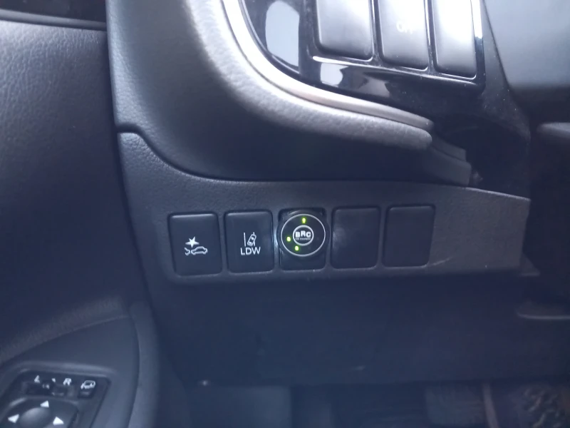 Mitsubishi Outlander 2, 4 SPECIAL EDITION LPG BRC 4x4 88000км, снимка 6 - Автомобили и джипове - 52347838