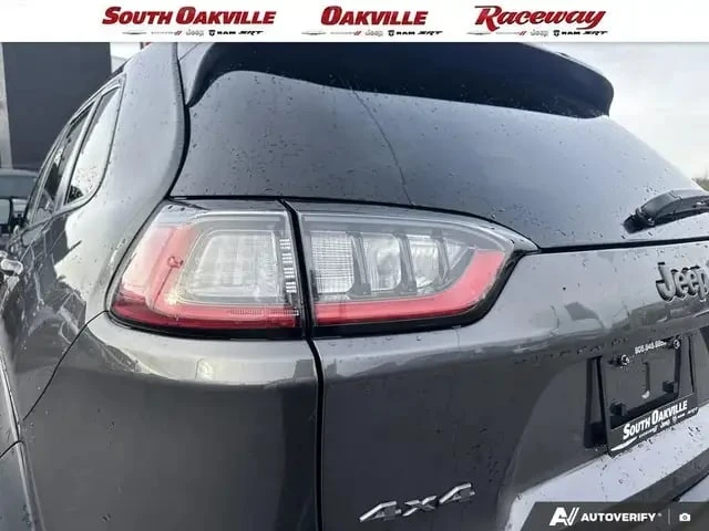 Jeep Cherokee / 4×4 / Trailhawk Elite / ПОДГРЕВИ / CARFAX /, снимка 11 - Автомобили и джипове - 53338993