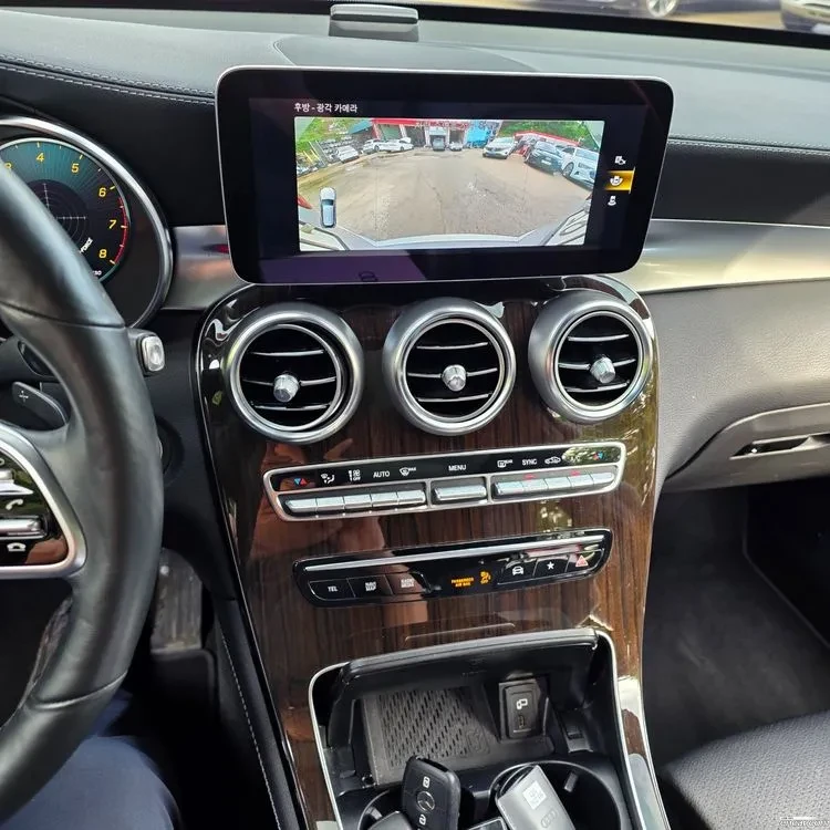 Mercedes-Benz GLC 300 | 4MATIC , снимка 11 - Автомобили и джипове - 55970750
