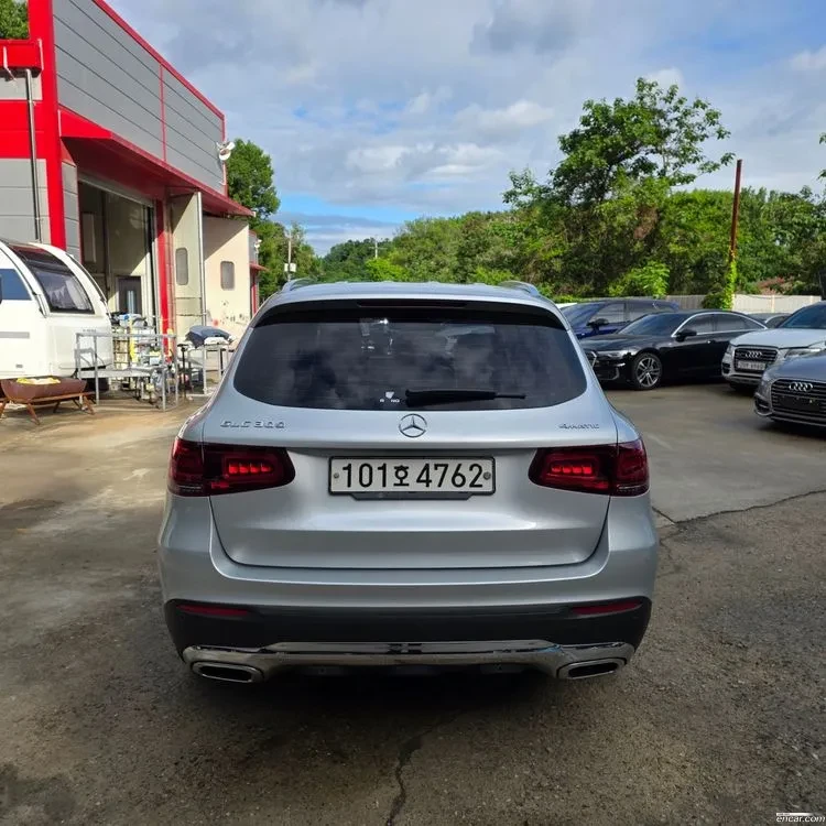 Mercedes-Benz GLC 300 | 4MATIC , снимка 3 - Автомобили и джипове - 55970750