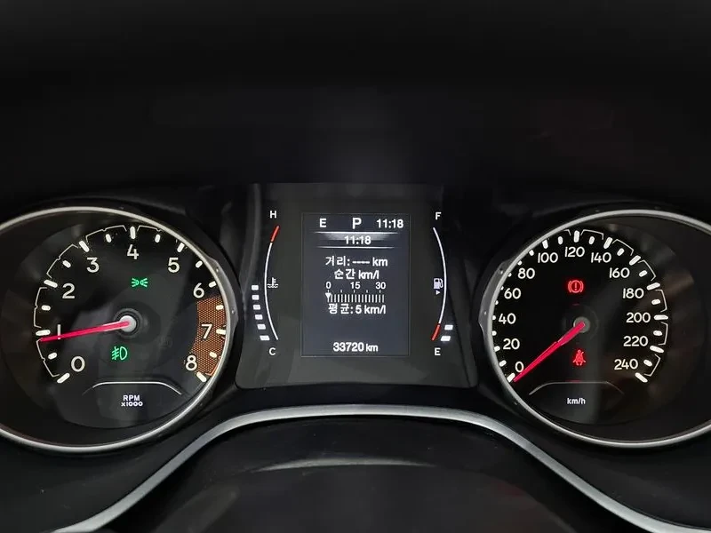 Jeep Compass 2.4 Longitude Awd, снимка 8 - Автомобили и джипове - 56576406