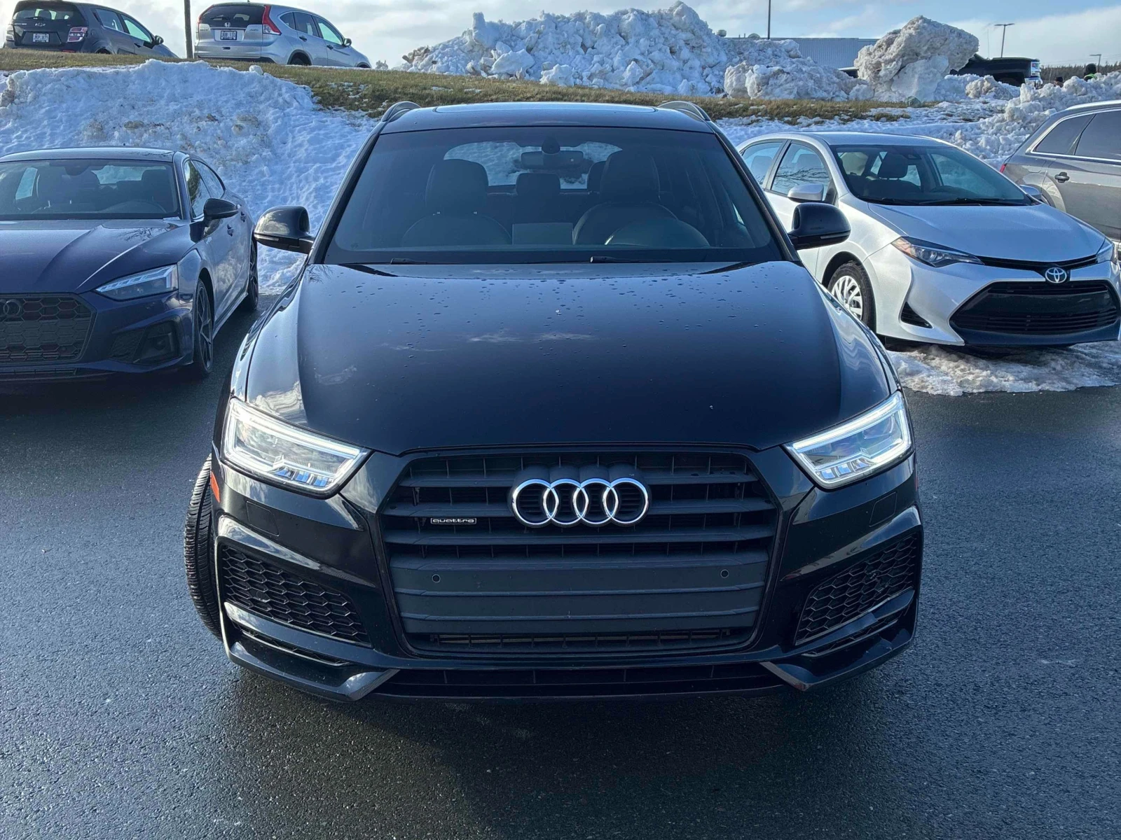 Audi Q3 Technik * * CARFAX * * АВТО КРЕДИТ * * , снимка 1
