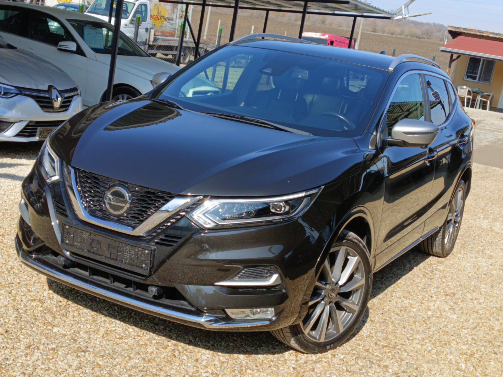 Nissan Qashqai 1.7Blue dci Tekna+  | Mobile.bg — изображение 1