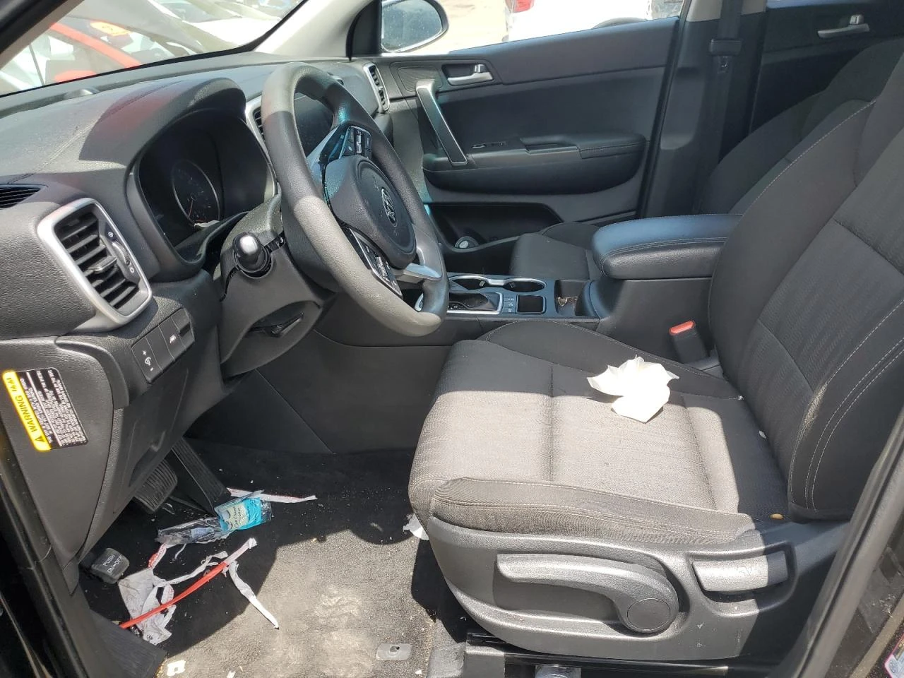 Kia Sportage LX - изображение 7