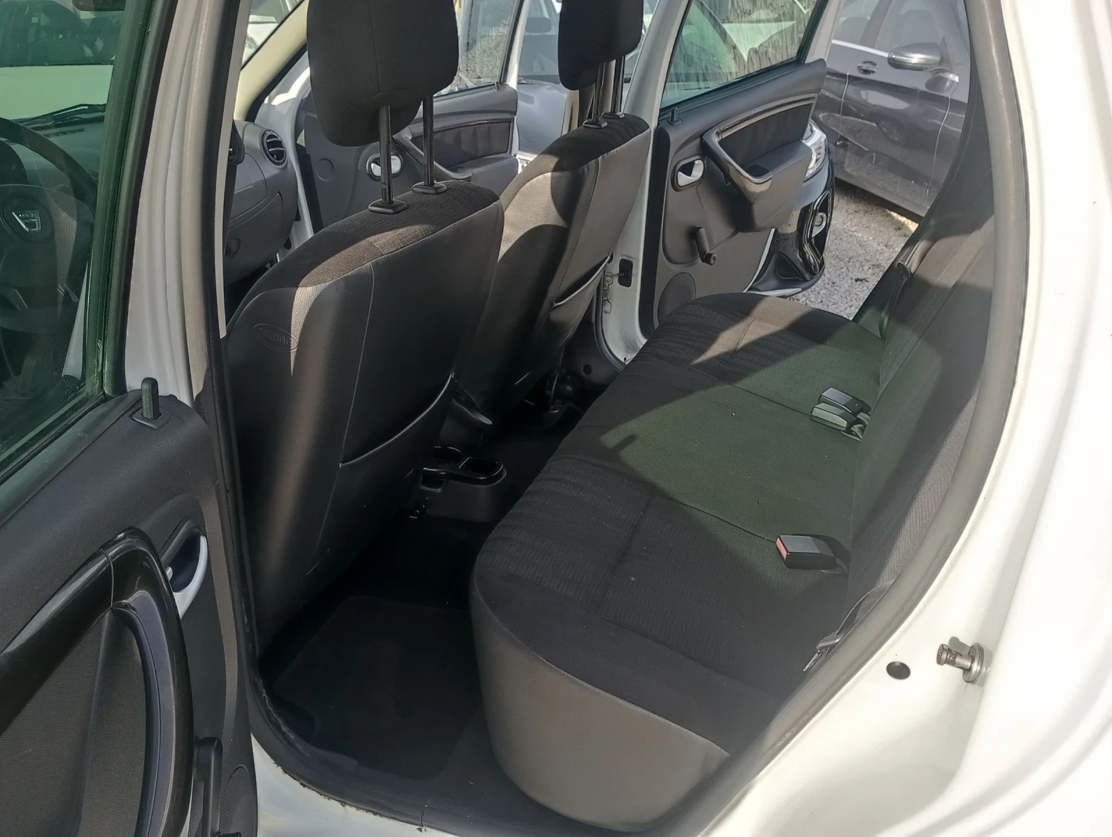 Dacia Duster 1.6 бензин, Италия  - изображение 8