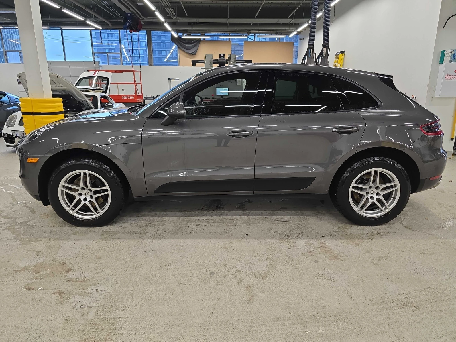 Porsche Macan * CARFAX * БЕЗ ПЪРВОНАЧАЛНА ВНОСКА - изображение 4