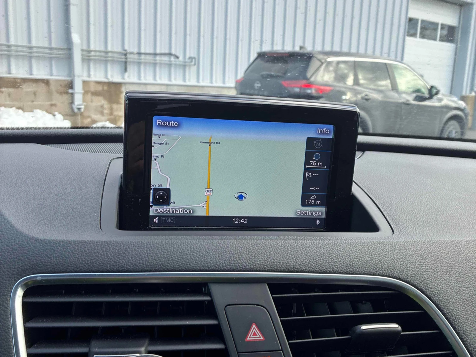 Audi Q3 Technik * * CARFAX * * ���� ������ * *  | Mobile.bg � ����������� 12