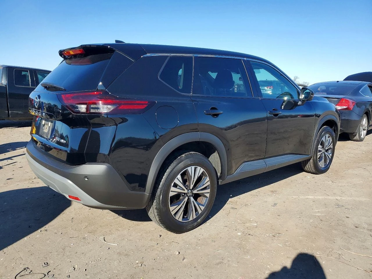 Nissan Rogue 2.5* SV* 4Х4  - изображение 5