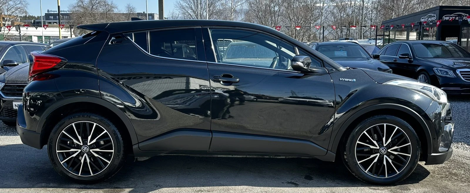 Toyota C-HR 1.8HYBRID 122HP КОЖА ПОДГРЕВ DISTRONIC - изображение 4