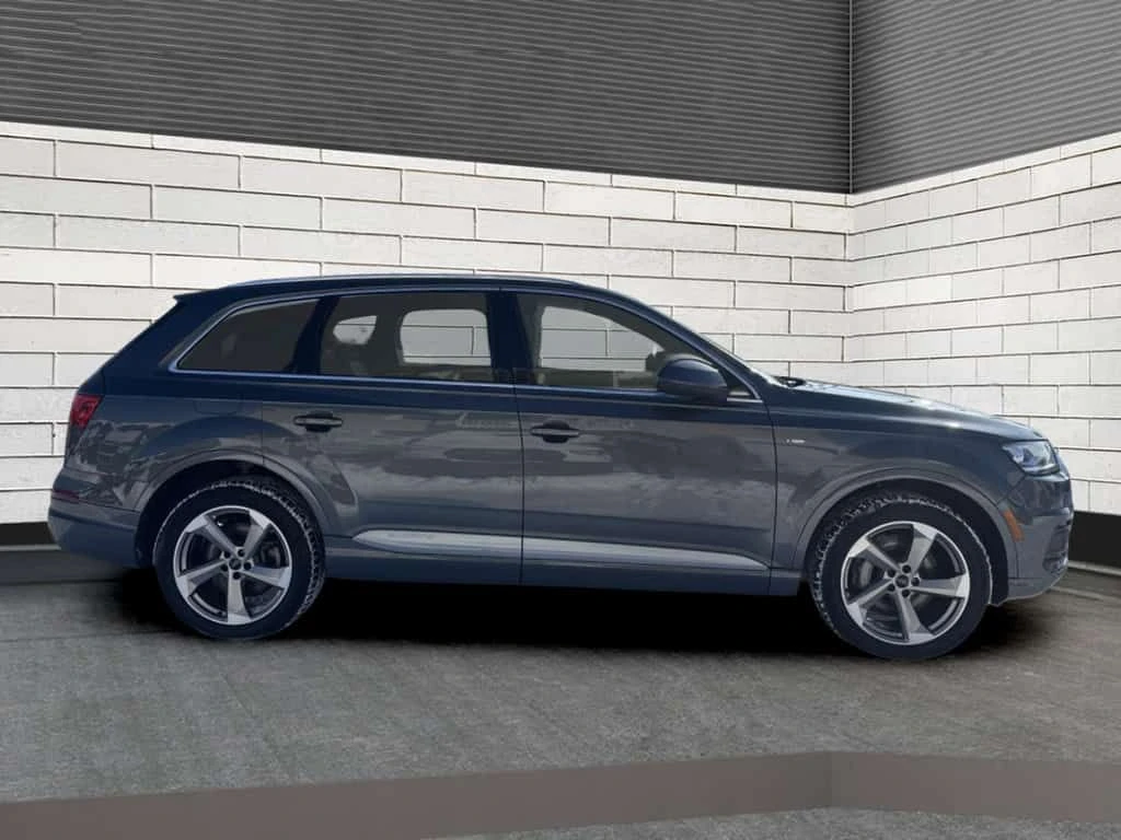 Audi Q7 * Progressiv 3.0 TFSI quattro, Cuir, Toit Pano, Na, снимка 3 - Автомобили и джипове - 53711050