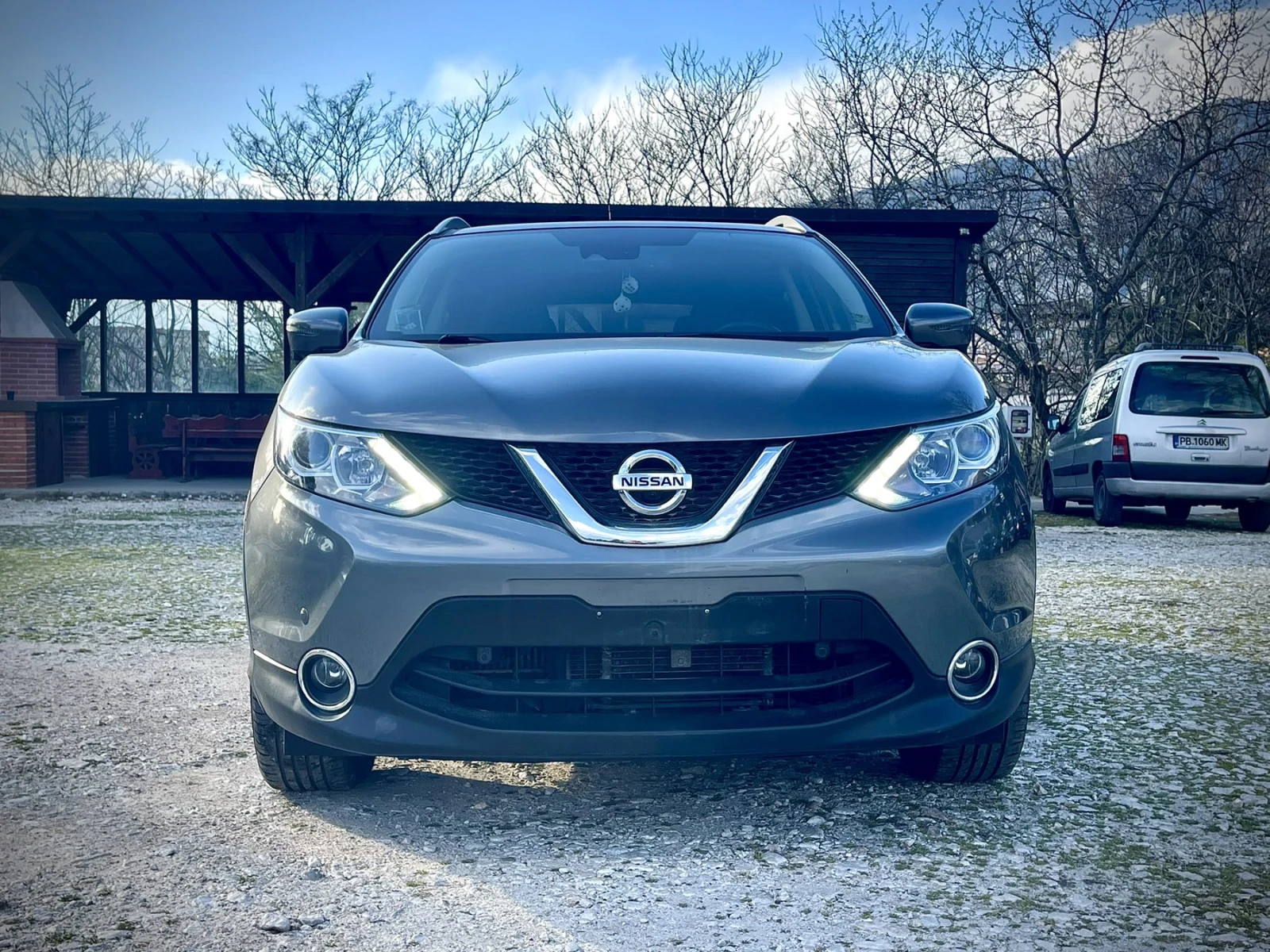 Nissan Qashqai 1, 6dci* 99000KM* 360* Панорама* Автомат* Нави, снимка 2 - Автомобили и джипове - 54155687