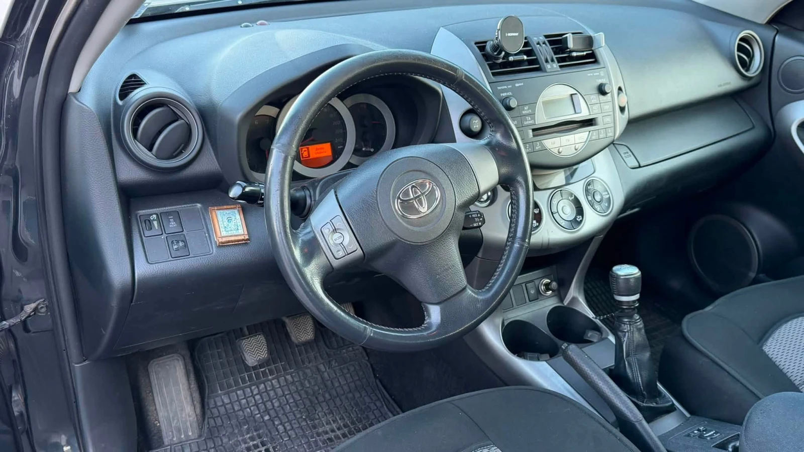 Toyota Rav4 2.2 Дизел 136к.с, снимка 10 - Автомобили и джипове - 55683252