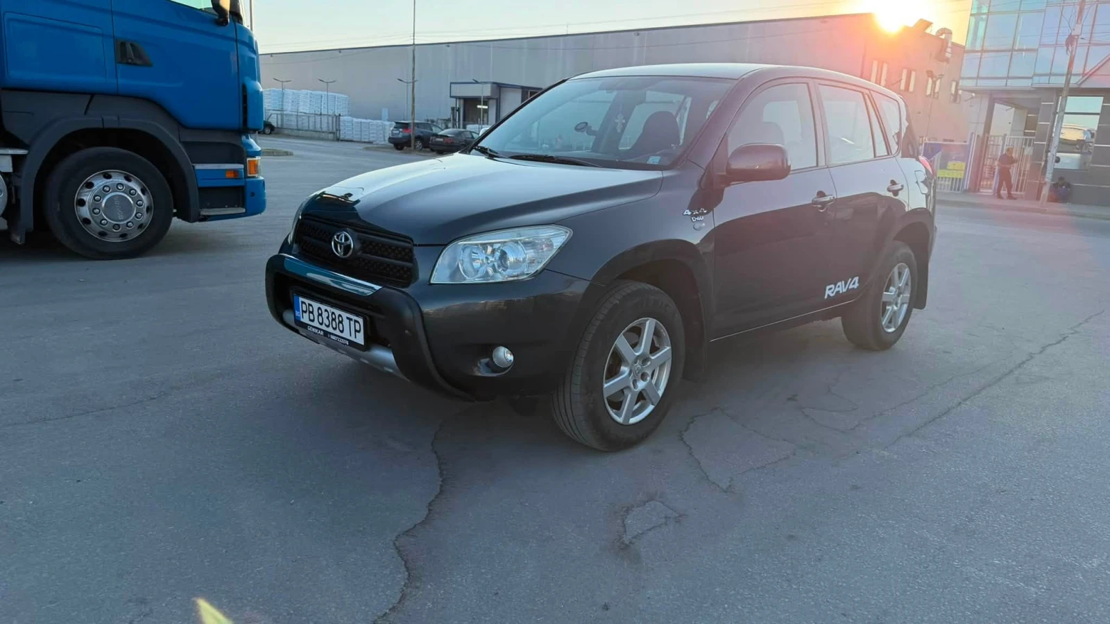 Toyota Rav4 2.2 Дизел 136к.с, снимка 3 - Автомобили и джипове - 55683252
