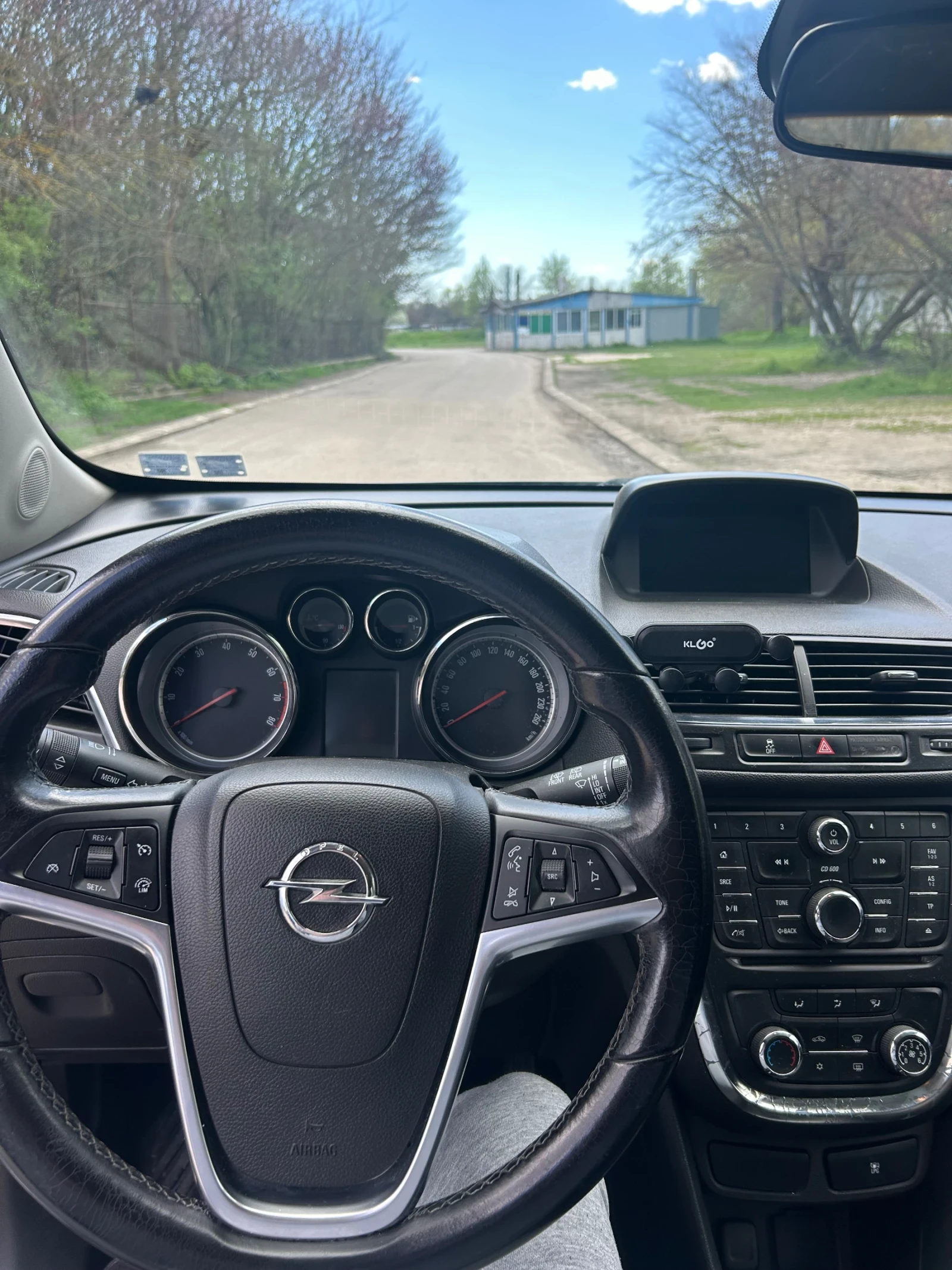 Opel Mokka 1.4T lpg, снимка 6 - Автомобили и джипове - 56024142