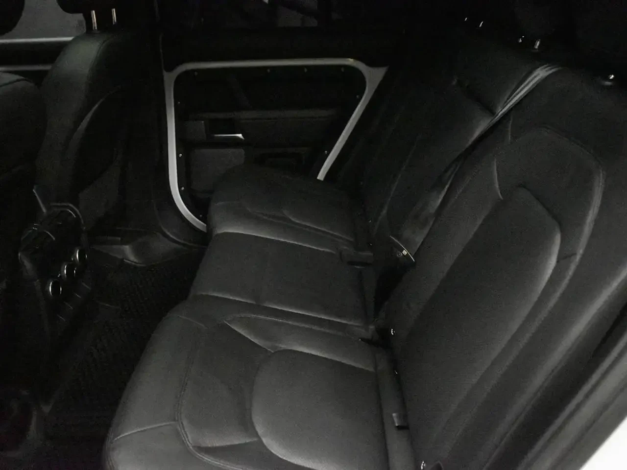 Land Rover Defender 110 V8 AWD / Finance at 4.99% 4x4 | Mobile.bg � ����������� 14