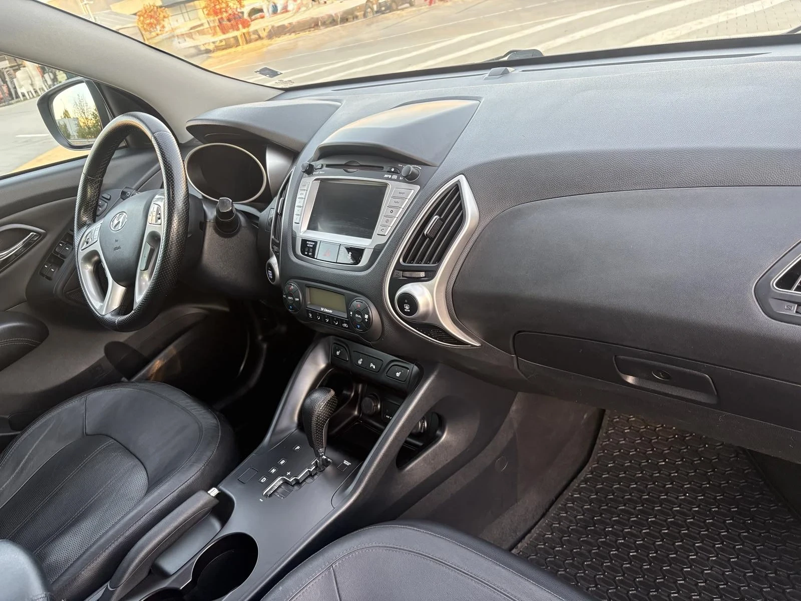 Hyundai IX35 2.0 4WD, снимка 5 - Автомобили и джипове - 56585783