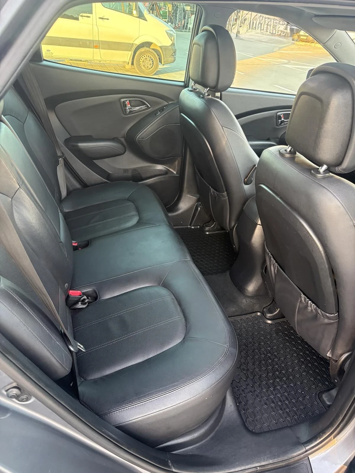 Hyundai IX35 2.0 4WD, снимка 6 - Автомобили и джипове - 56585783