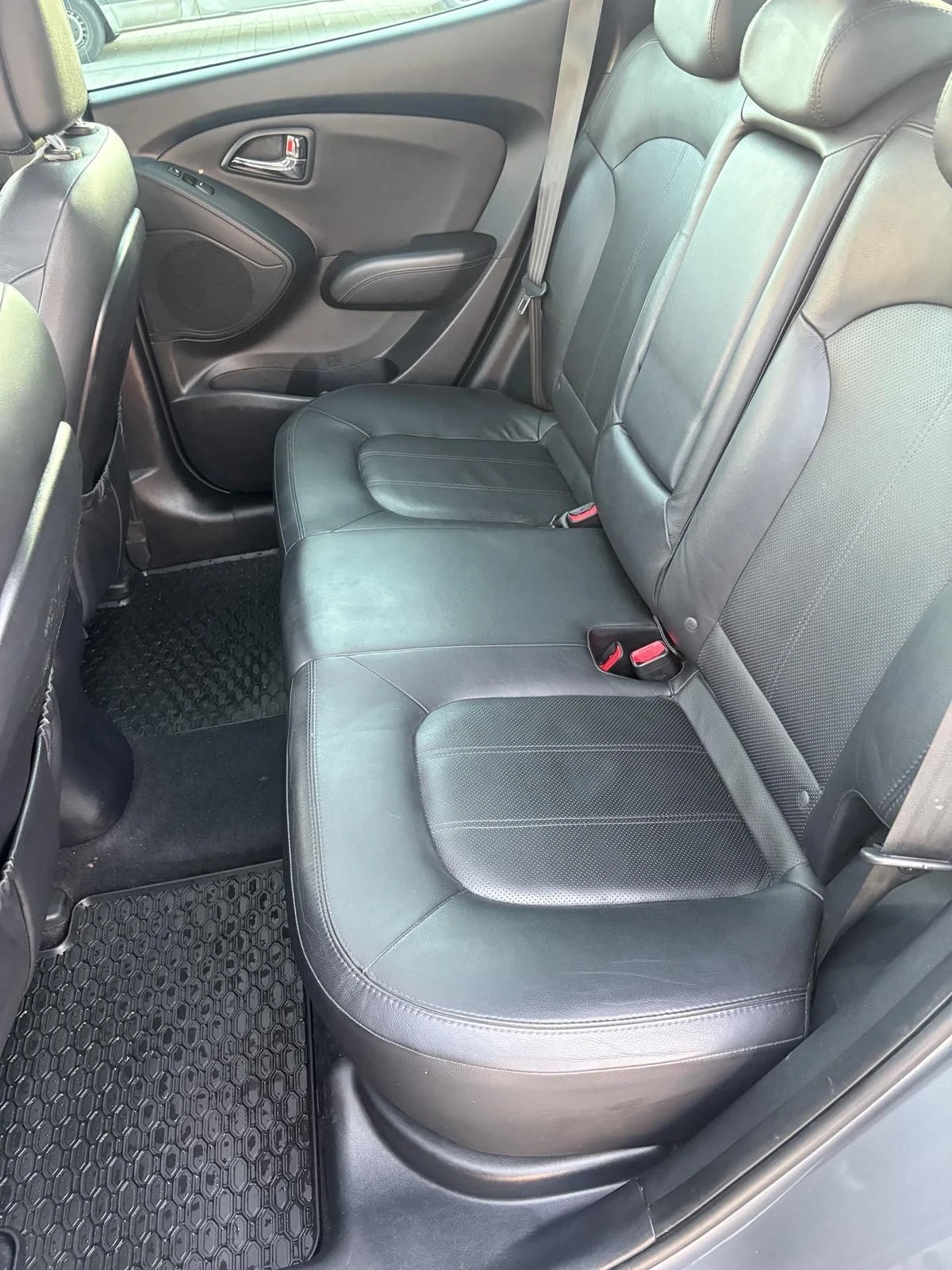 Hyundai IX35 2.0 4WD, снимка 7 - Автомобили и джипове - 56585783