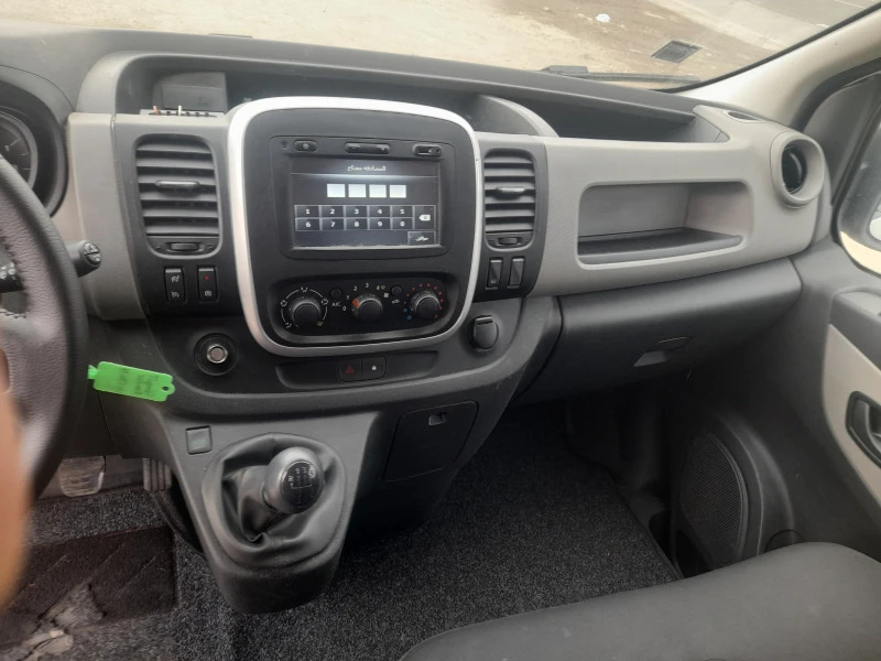 Renault Trafic 1.6DCI, 6ck., снимка 11 - Бусове и автобуси - 44101430