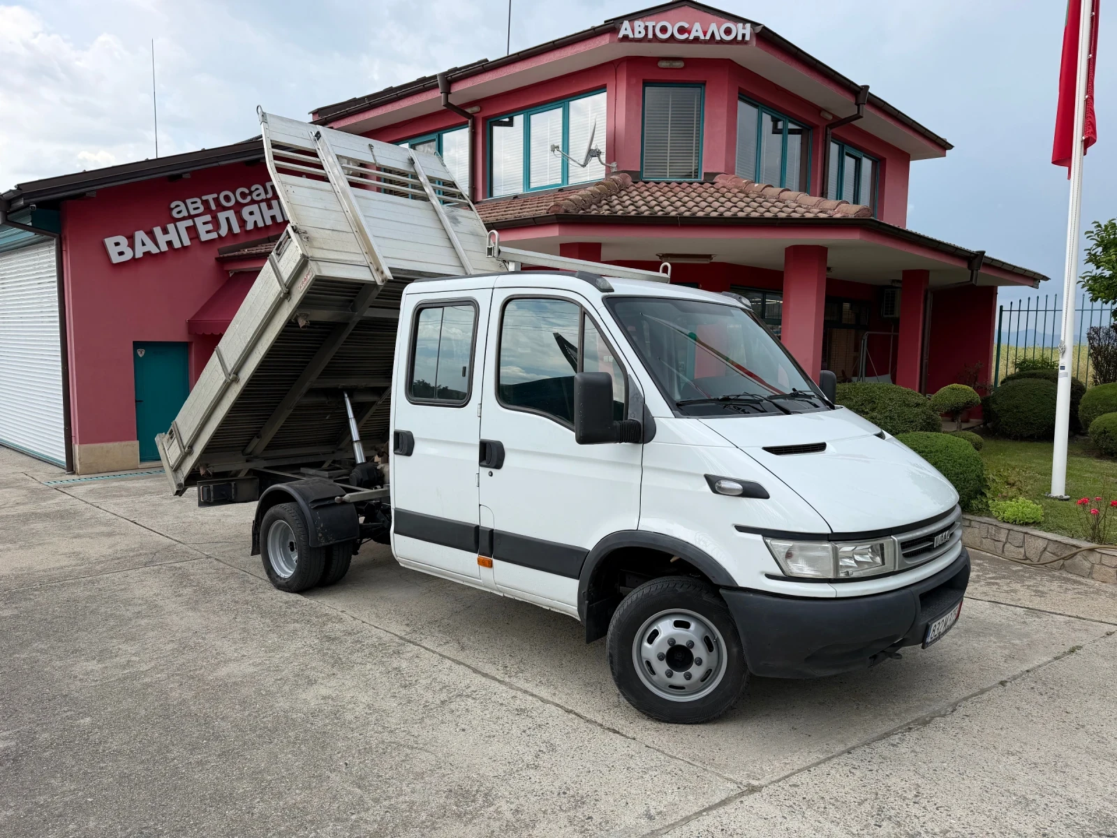 Iveco Daily 3.0HPT* 35C17* Тристранен самосвал* 2.90м кош, снимка 16 - Бусове и автобуси - 54867936