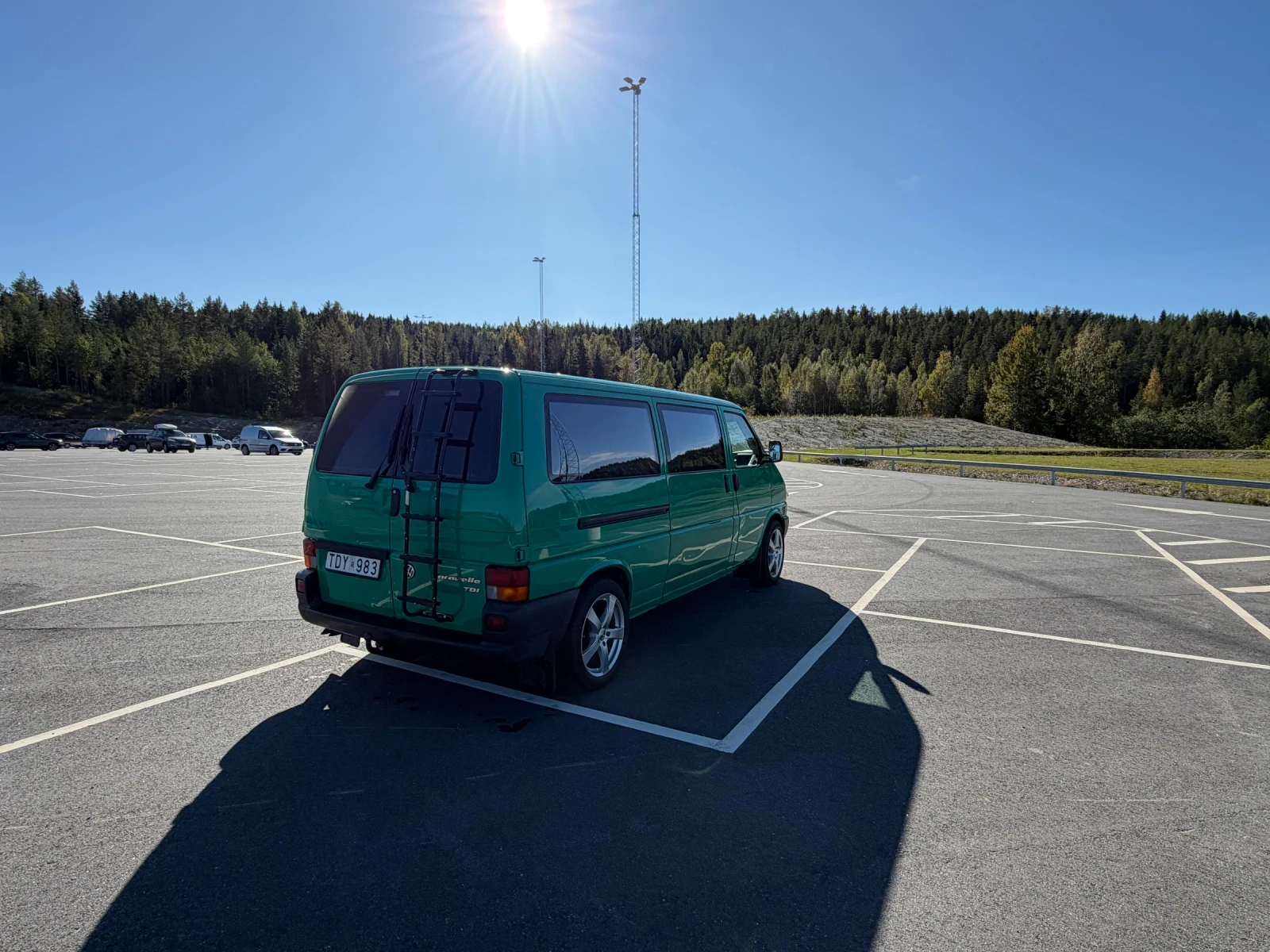 VW Caravelle 2.5tdi, снимка 10 - Бусове и автобуси - 56413866
