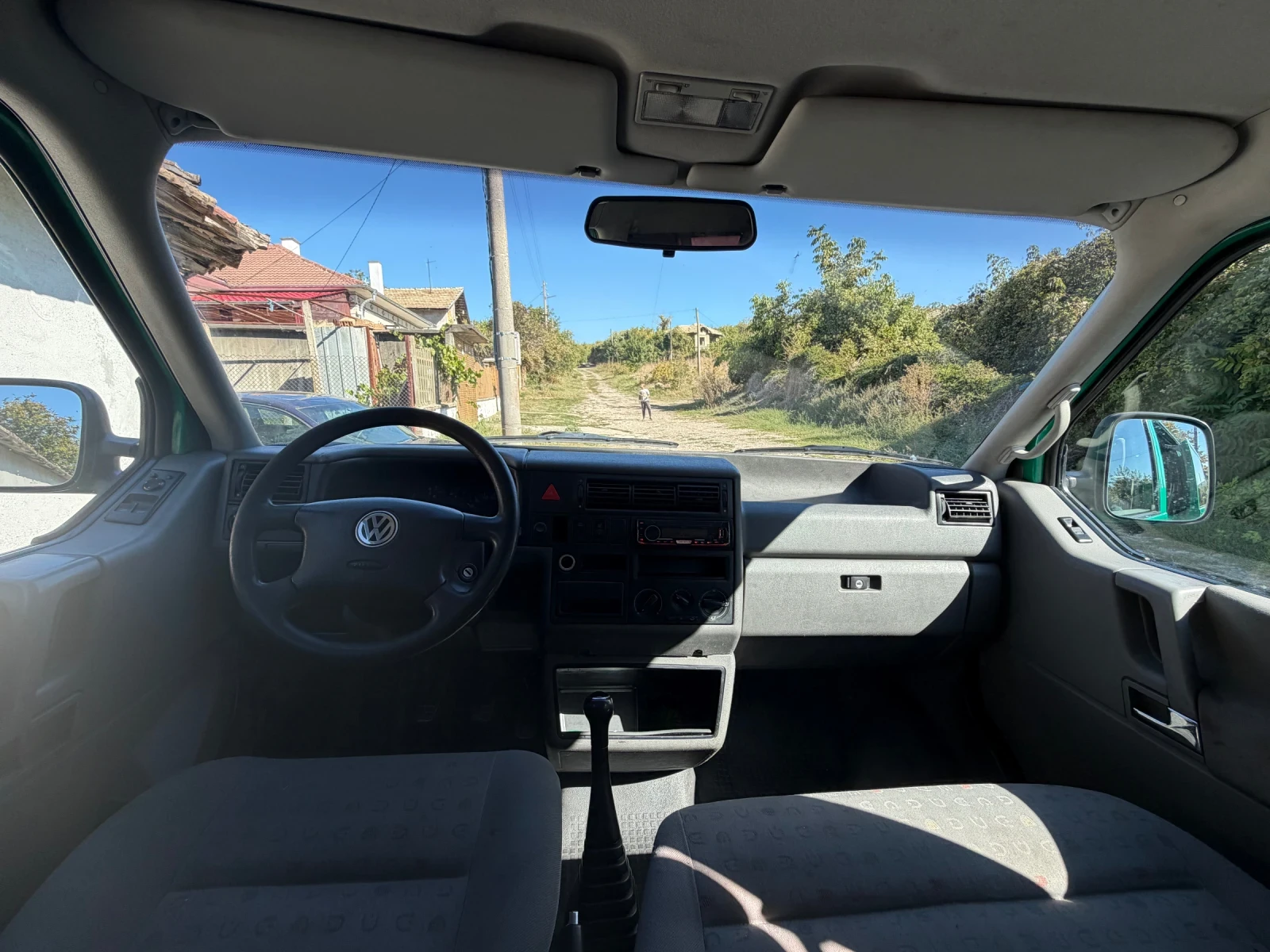 VW Caravelle 2.5tdi, снимка 11 - Бусове и автобуси - 56413866