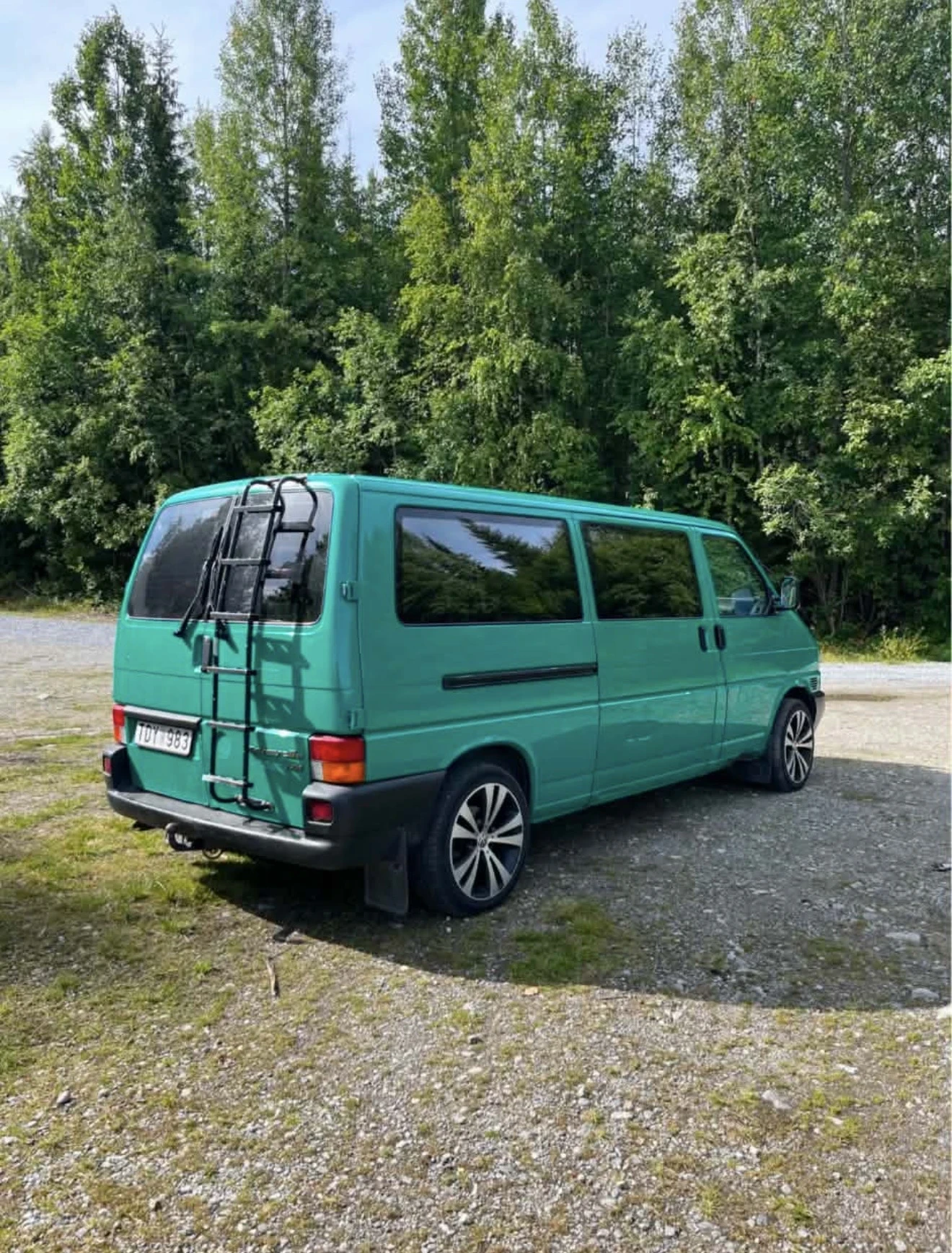 VW Caravelle 2.5tdi, снимка 2 - Бусове и автобуси - 56413866