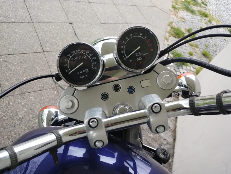 Honda Magna Чопър, снимка 4 - Мотоциклети и мототехника - 52282014