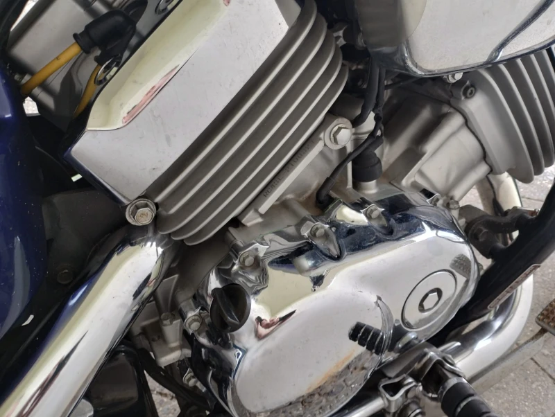 Honda Magna Чопър, снимка 6 - Мотоциклети и мототехника - 52282014