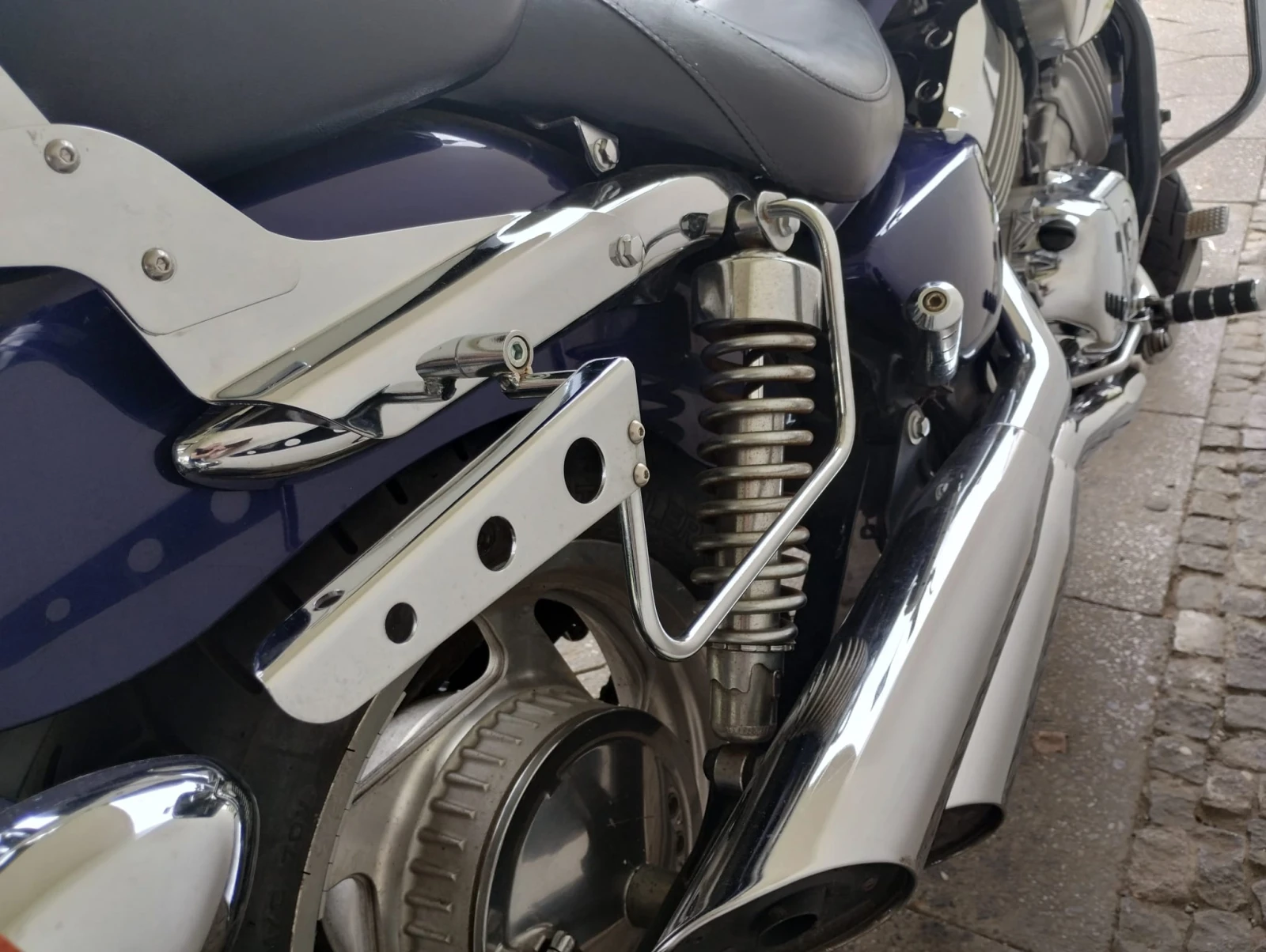 Honda Magna Чопър - изображение 5