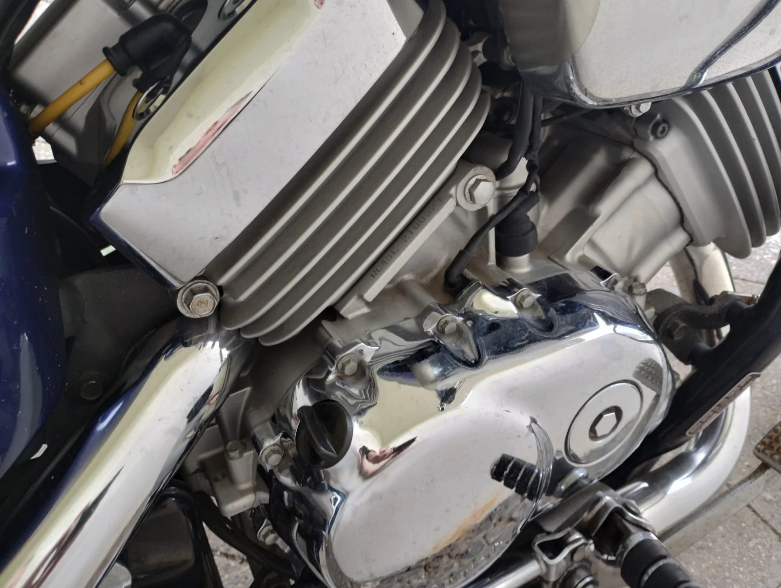 Honda Magna Чопър - изображение 6