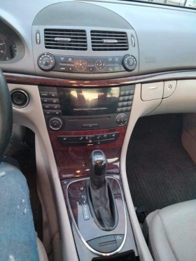 Mercedes-Benz E 220, снимка 1