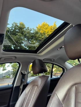 BMW 320 d xDrive Luxury Line, снимка 10