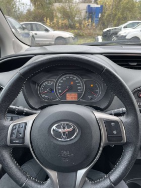 Toyota Yaris, снимка 4 - Автомобили и джипове - 43125902