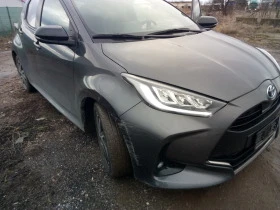 Toyota Yaris 1.5 хибрид, снимка 1