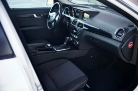 Mercedes-Benz C 220 Facelift* 18ки AMG* 7G Tronic* Bi-Xenon* , снимка 13