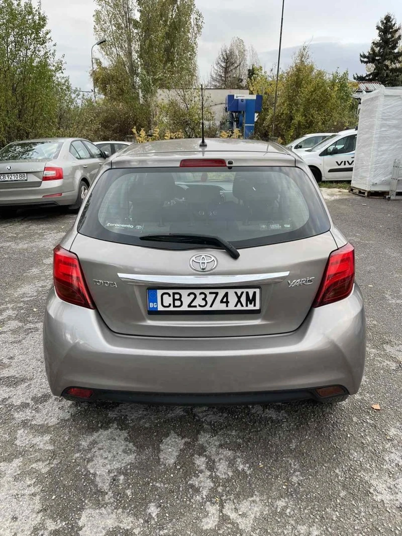 Toyota Yaris, снимка 3 - Автомобили и джипове - 46514881