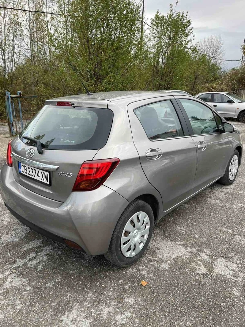 Toyota Yaris, снимка 11 - Автомобили и джипове - 46514881