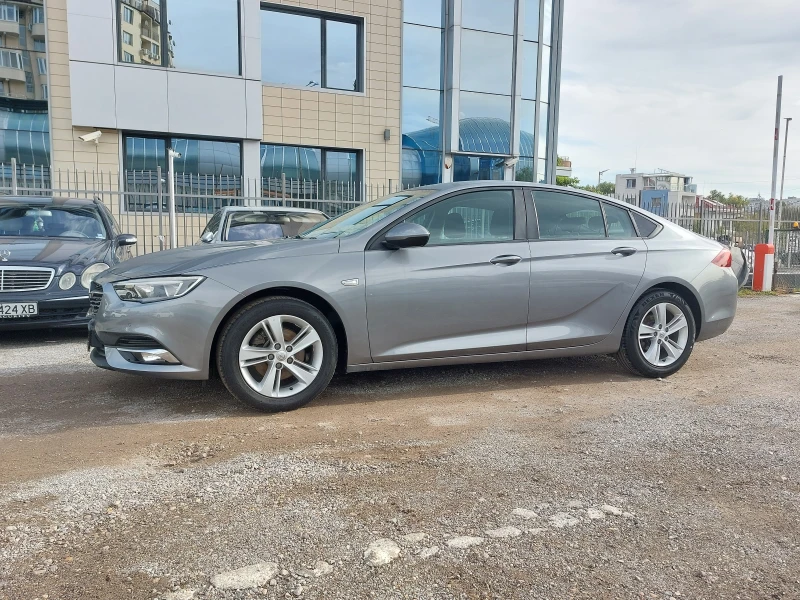 Opel Insignia Grand Sport 1.5 SIDI Turbo Selective, снимка 3 - Автомобили и джипове - 48008423