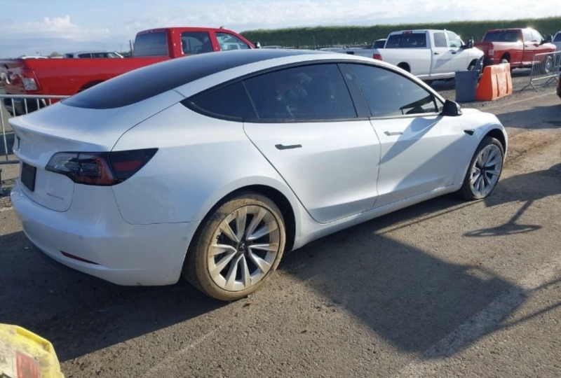 Tesla Model 3 LONG RANGE ALL WHEEL DRIVE, снимка 4 - Автомобили и джипове - 46446911