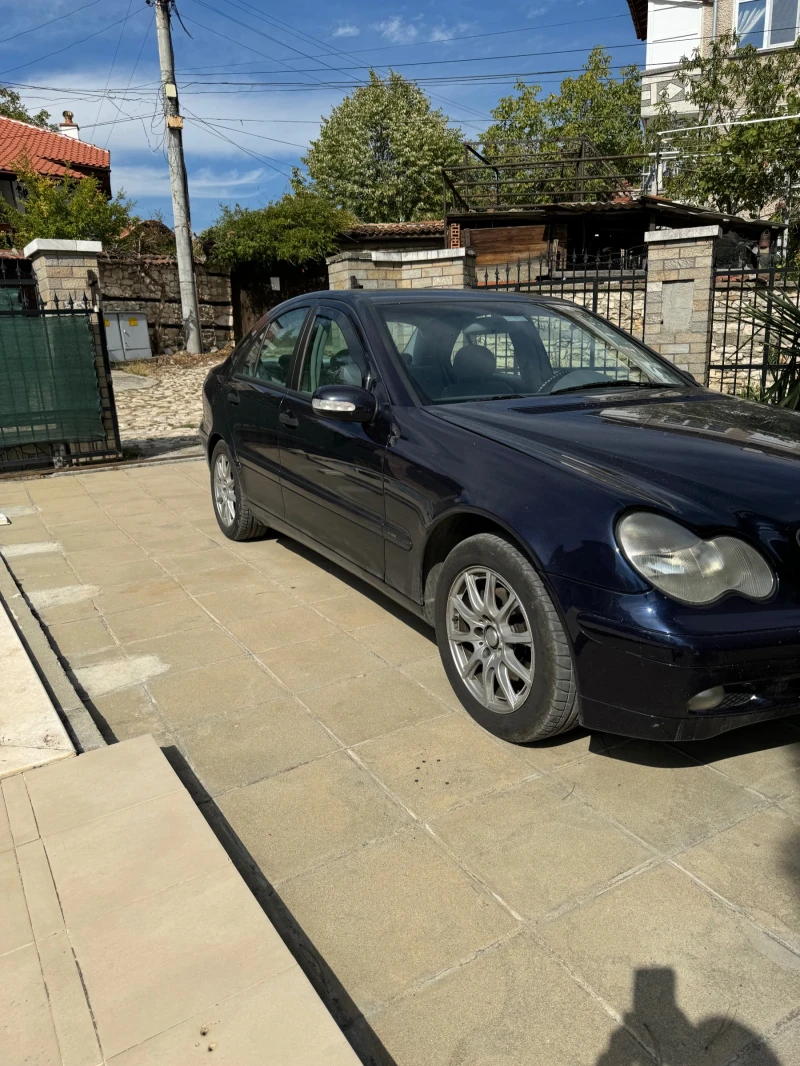 Mercedes-Benz C 180, снимка 3 - Автомобили и джипове - 47342851