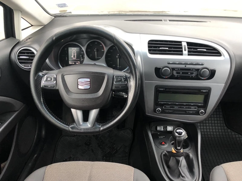 Seat Leon, снимка 7 - Автомобили и джипове - 47660284