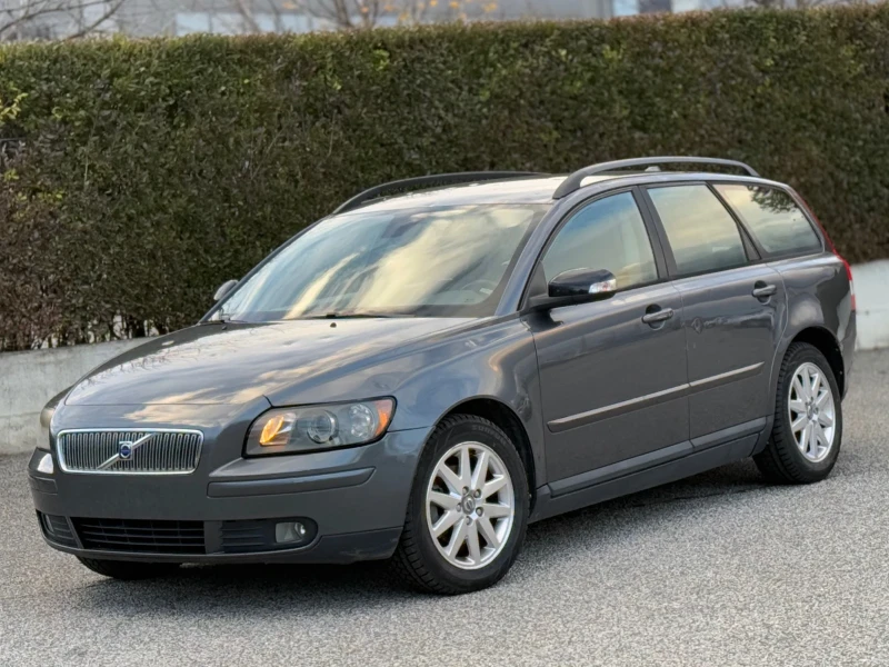 Volvo V50 1.8i 125к.с * ГАЗ* , снимка 3 - Автомобили и джипове - 48070788